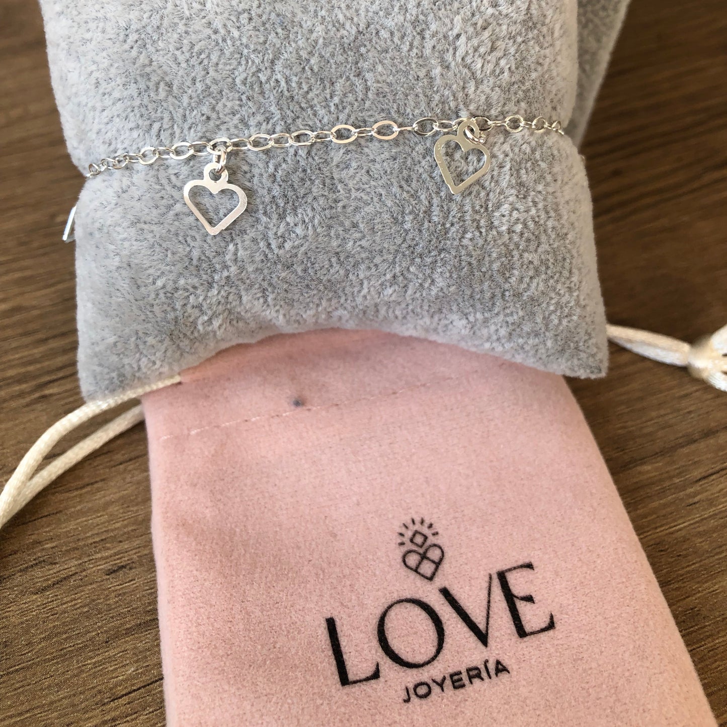 Pulsera corazones plata .925