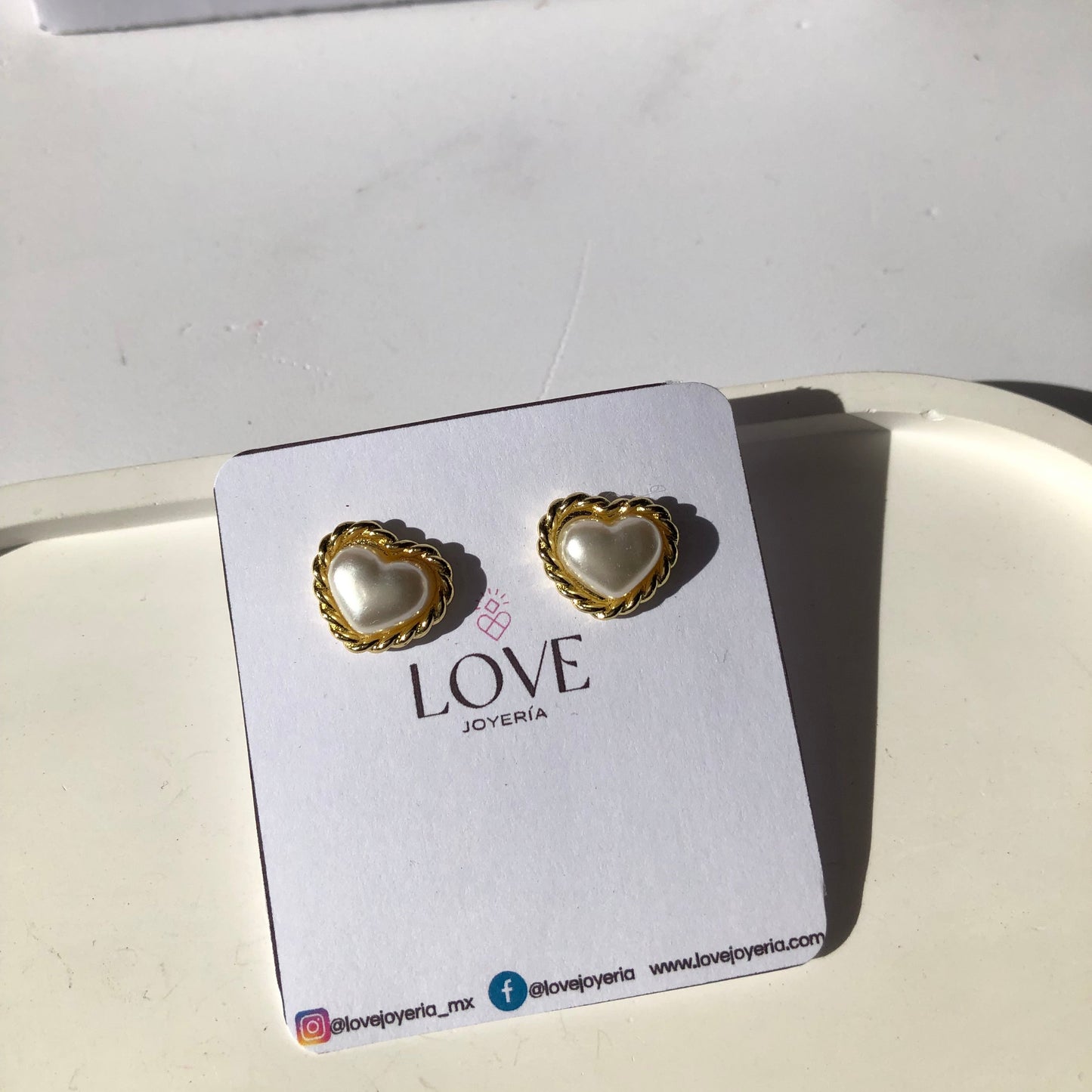 Aretes corazón con perla