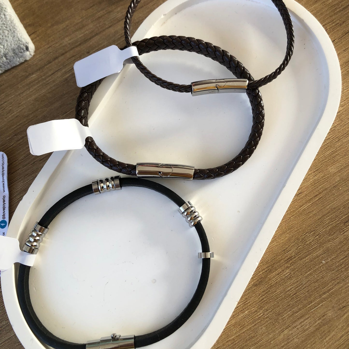 Pulsera de piel color café