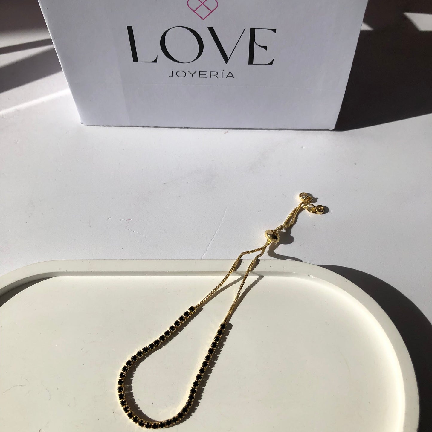 Pulsera ajustable color negro