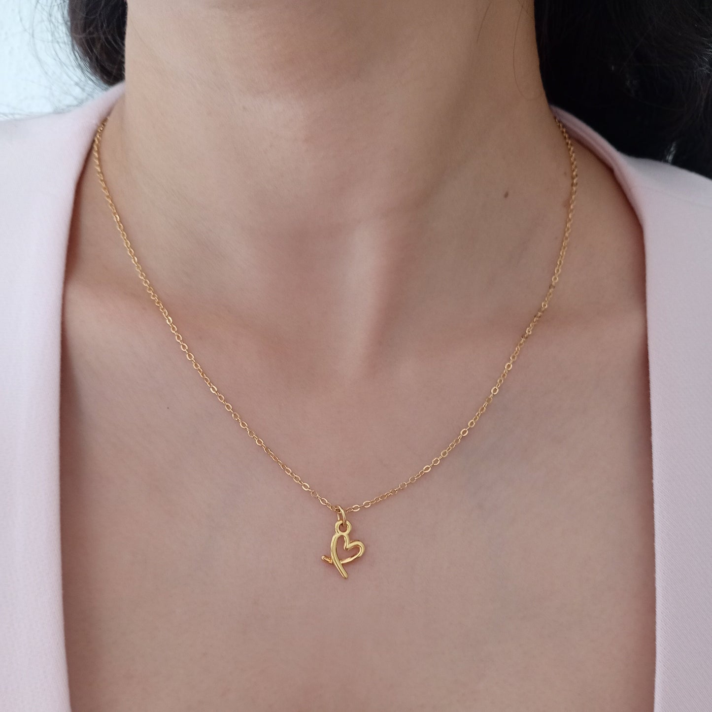 Collar corazón trazo