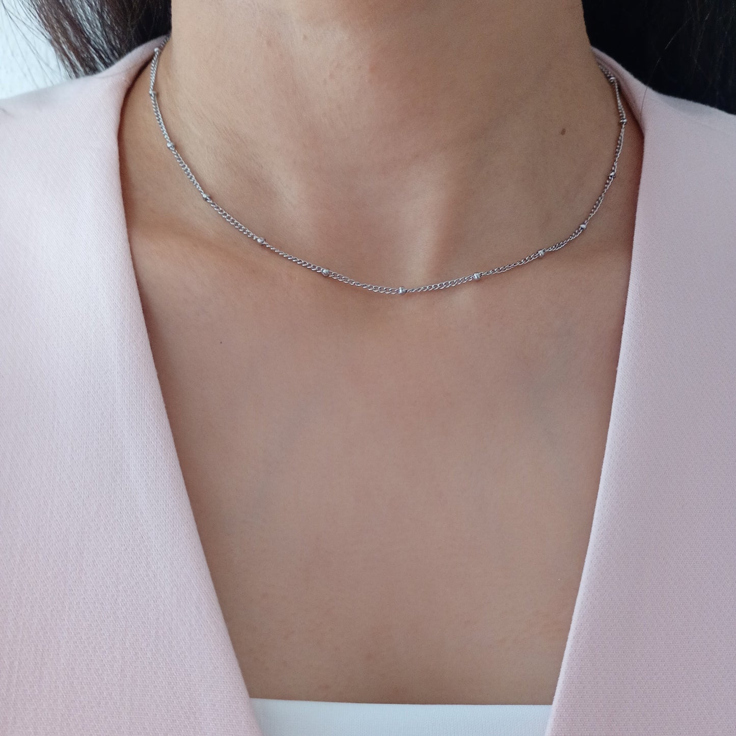 Collar bolitas mini