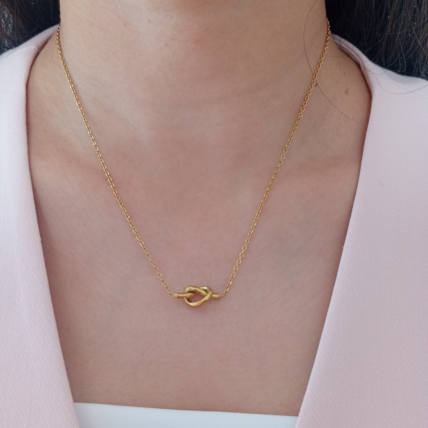 Collar nudo