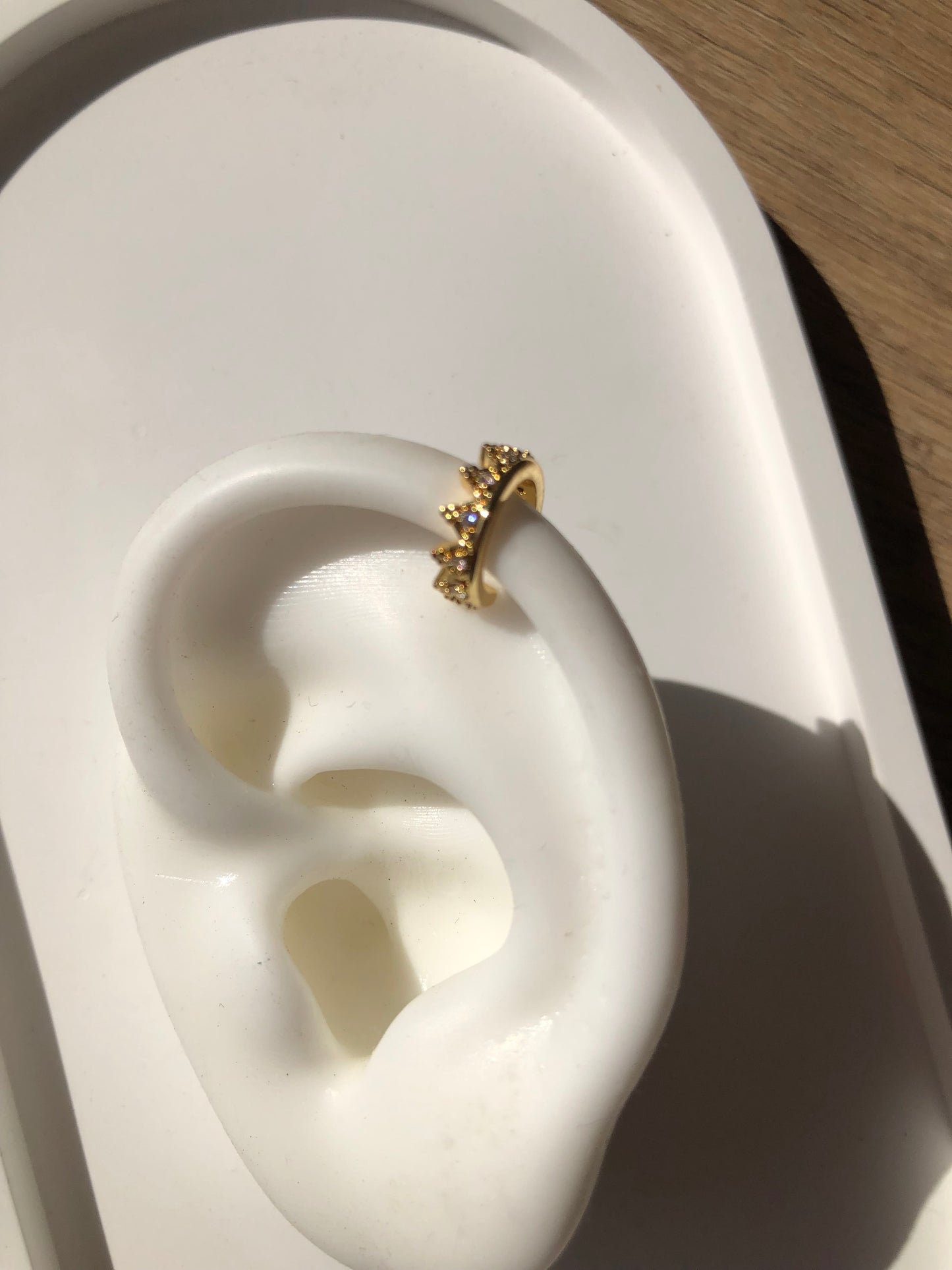 Earcuff corona