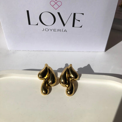 Aretes gotas doradas