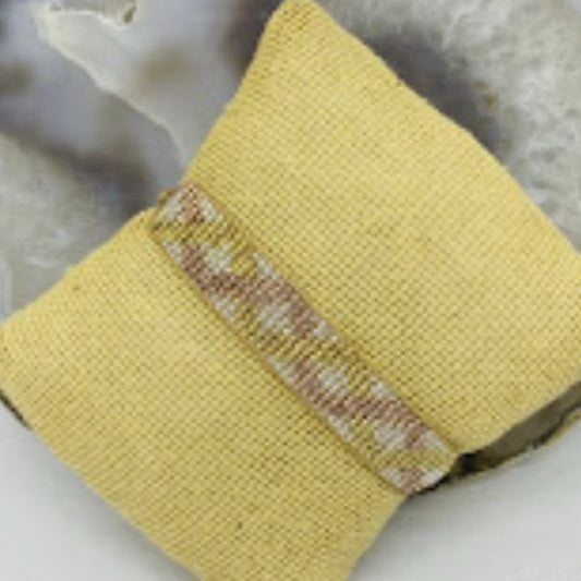 Pulsera Miyuki Dorada con cafe