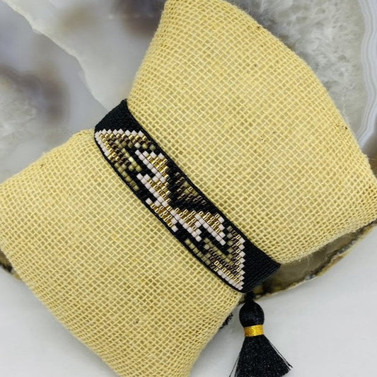 Pulsera Miyuki Negra con dorado