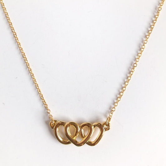 Collar Tres Corazones